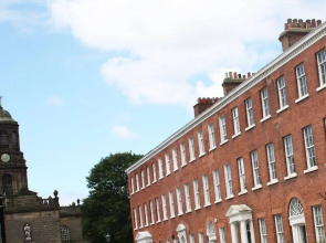 Lux Aparts Wakefield Central