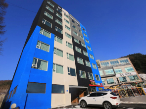 The White View Pension