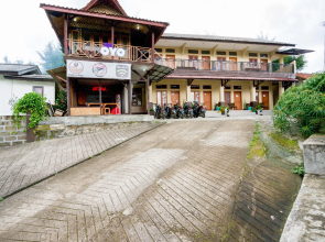 OYO 2961 Artana Bed and Breakfast