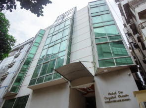 Hotel de Crystal Crown