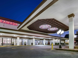 Ramada by Wyndham Metairie New Orleans Airport