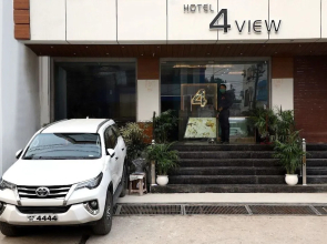 Hotel Four 4 View Grand