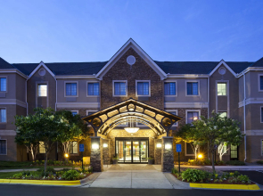 Staybridge Suites MPLS-Maple Grove/Arbor Lakes by IHG