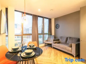 Stunning 2 & 3 Bed Apartments in Central Manchester with Security