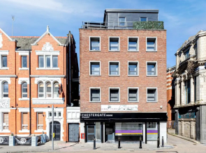 Stunning 1 bed apartment in the heart of Stockport