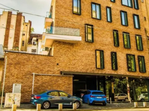 Central Carol ApartHotel