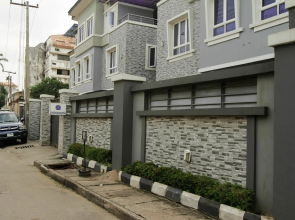 Crownedge Hotel