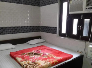 Kripa Dev Guest House Haridwar by Goroomgo