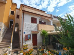 Apartments Vida 1682