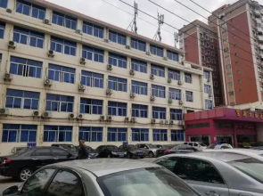 Bayi Baoyuan Hotel (Zhongshan Road No.1 Hospital)