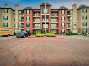 Uptown CityPlace Apartments X RBA Living