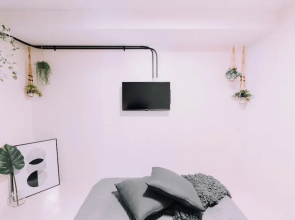 Minimalist Loft 201