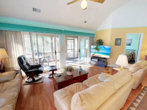 Club Villas Unit 8C