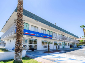Motel 6 Blythe, CA