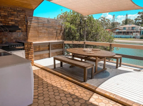 Studio Fran - Port Macquarie canals