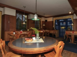 Grischunata-Hotel Weiss Kreuz