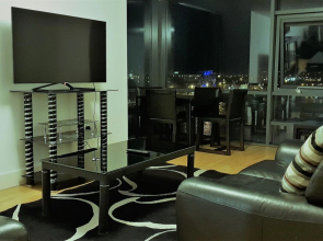 Bishops Quay Apartment