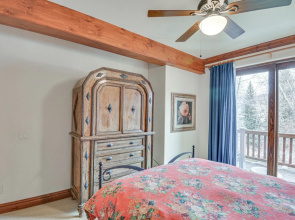 Cozy Avon Retreat w/ Private Deck & Pool Access!