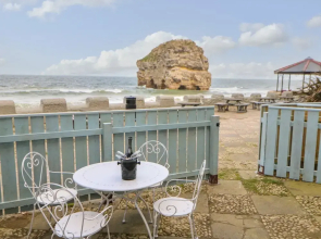 The Beach Apartment