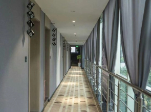 Zhong Gu Family Hotel