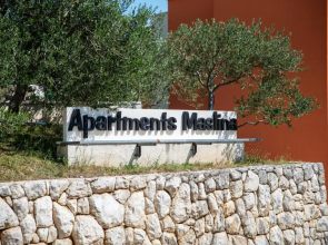 Maslina Apartments