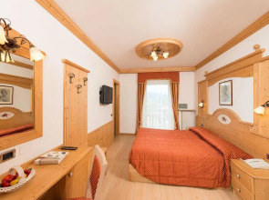 Lady Maria Hotel & Resort