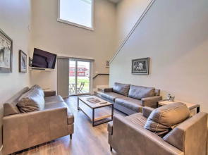 Modern Swan Valley Townhome w/ Walking Trails