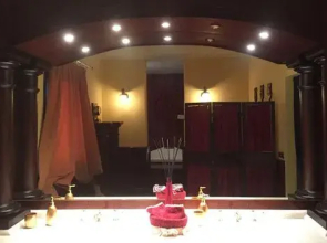 Luxury Suite