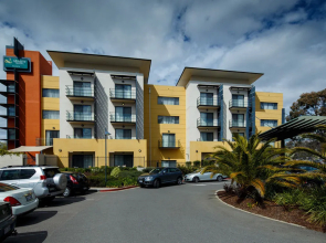 The Woden Hotel