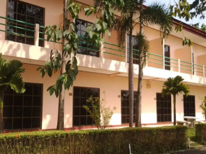 Golden Cliff Beach Resort (SHA Extra Plus)