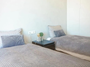 Modern apartment 300 m from Carvajal beach