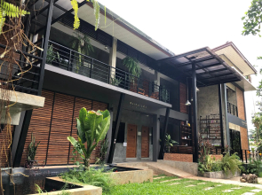 Palm House white building