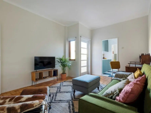 Breinr · Trendy and Spacious 3BR Family Home