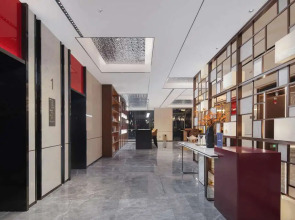 Hampton by Hilton Hebi Railway Station