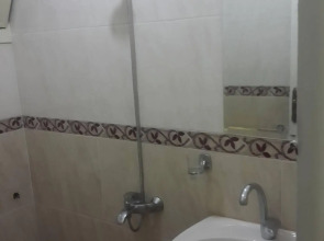 Pyramids Plateau Inn