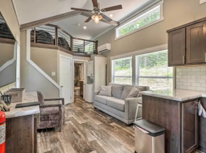 Branson Tiny Home on 52 Acres w/ Private Lake!