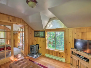 'elk Hideaway:' Ashford Cottage w/ Hot Tub!