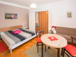 Pleasant 4 person apartment Ana