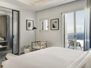 Deos Mykonos - A Myconian Collection Hotel