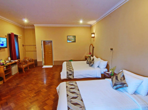 Triumph Hotel
