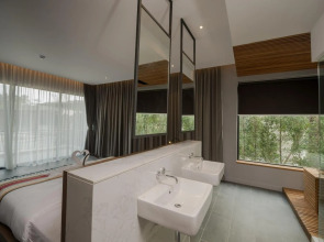 The Gallery Hotel Nai Harn