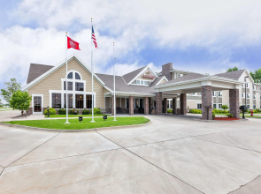AmericInn by Wyndham Monmouth