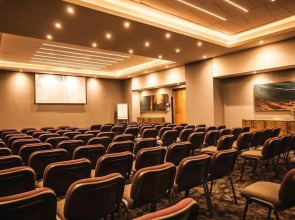 StayEasy Cape Town City Bowl