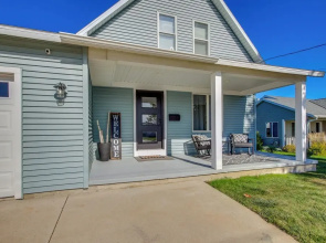 Steps to Lake Michigan: Manitowoc Home w/ Fire Pit