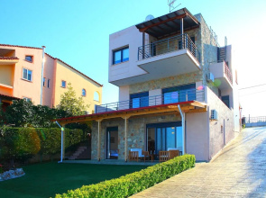 Comfartable 1 Bedroom Flat with Garden near Beach