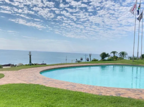 @157 Brookes Hill Suites near the beach