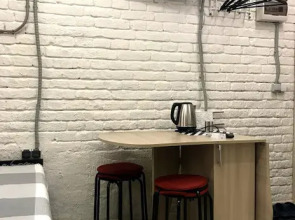 Апартаменты в центре на ул. Пологой, 17