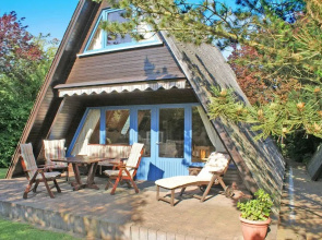 Zeltdachhaus _ grosse Terrasse _ m