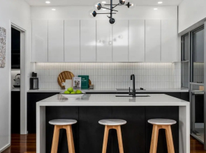 Luxe Jetty Apartment