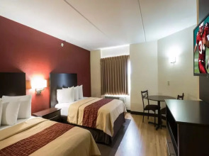 Red Roof Inn PLUS+ Houston - Energy Corridor